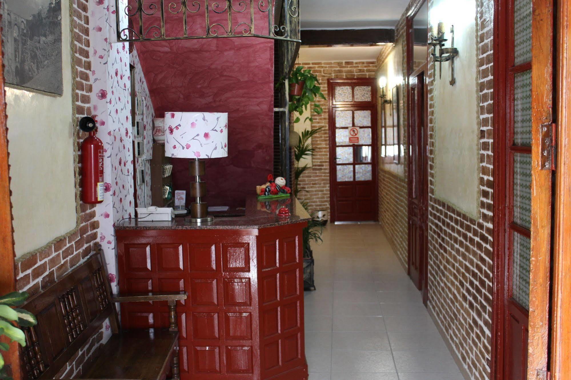 Hostal Dona Carmen Ronda Exterior photo