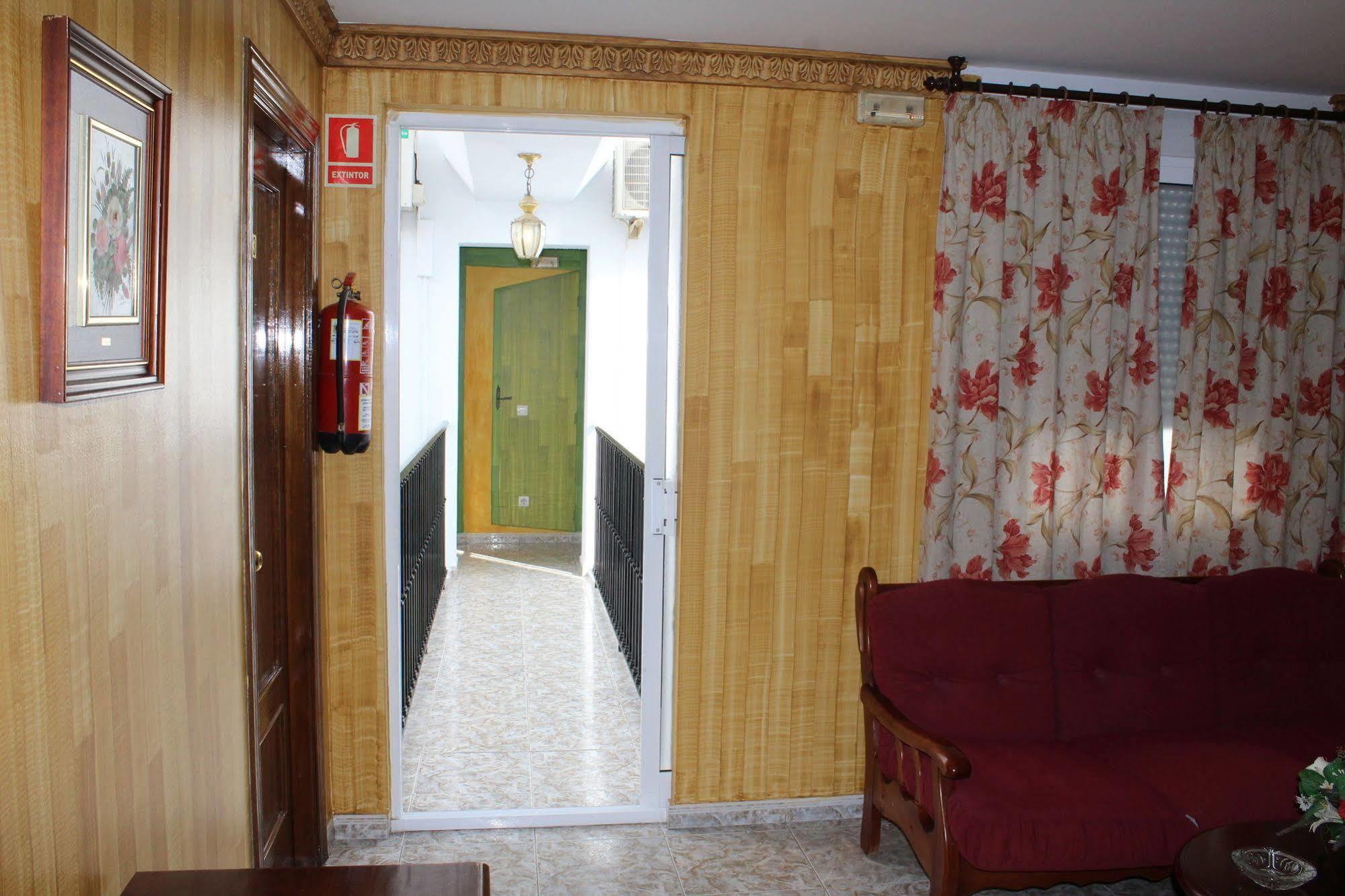 Hostal Dona Carmen Ronda Exterior photo