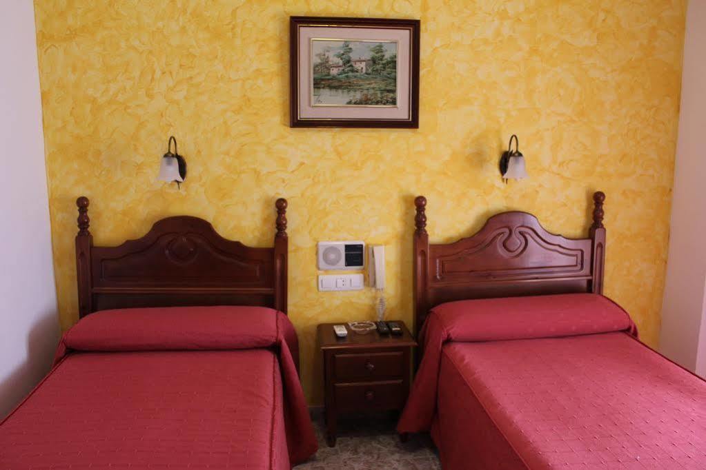 Hostal Dona Carmen Ronda Exterior photo